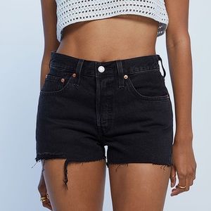 Pacsun Levi’s 501 denim shorts